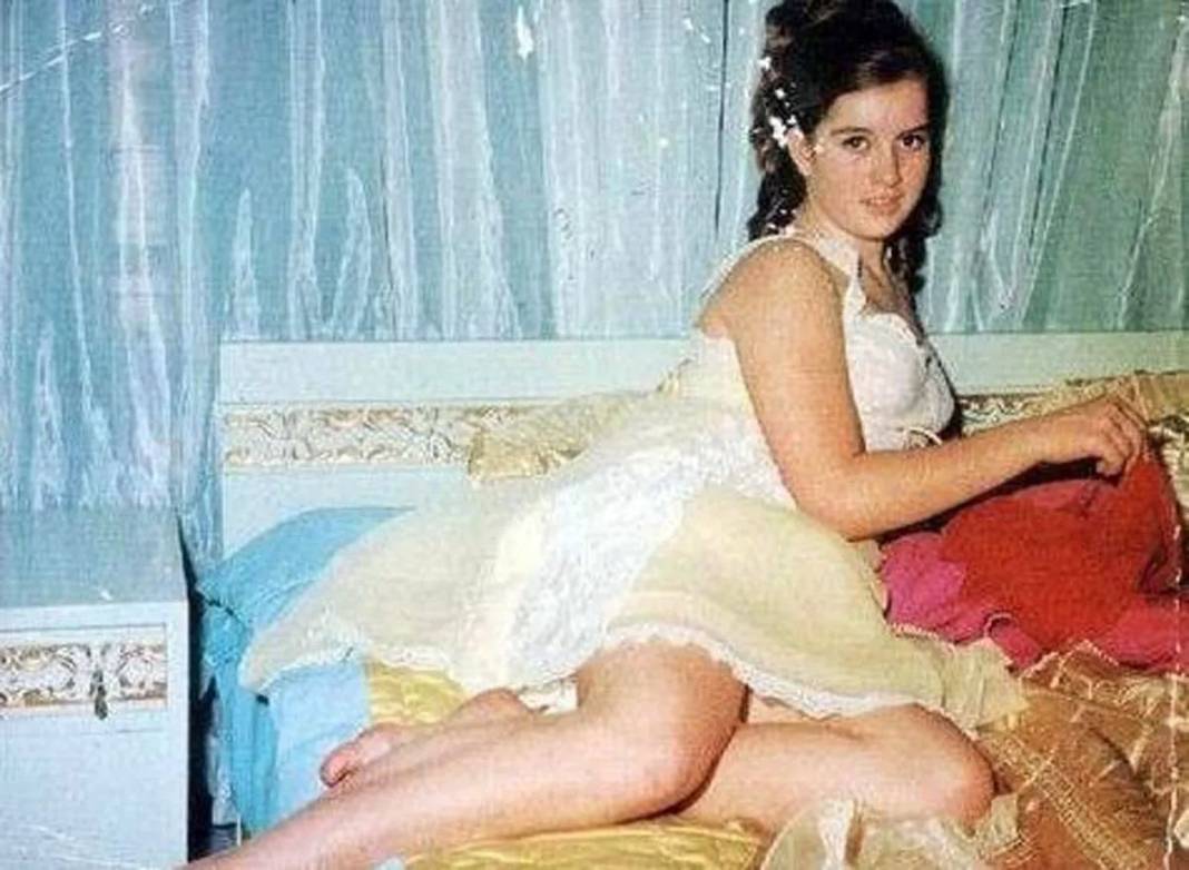 Hülya Koçyiğit'in kız kardeşi meğer ondan önce ünlüymüş! İlk kez öğrenenler hayrete düştü 2